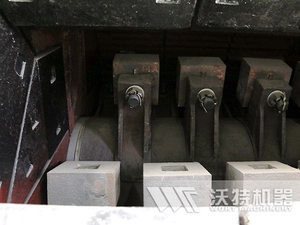 反击碎石内部深腔细节展示